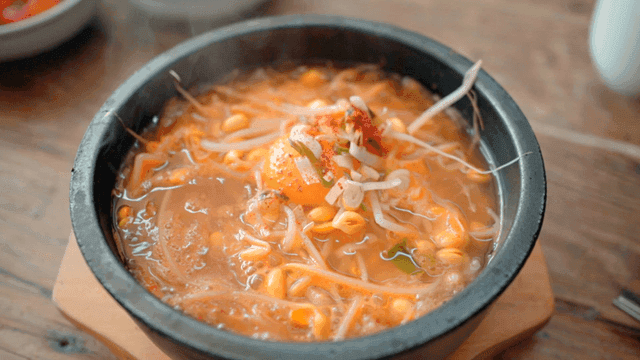 Bean sprout soup with egg yolk