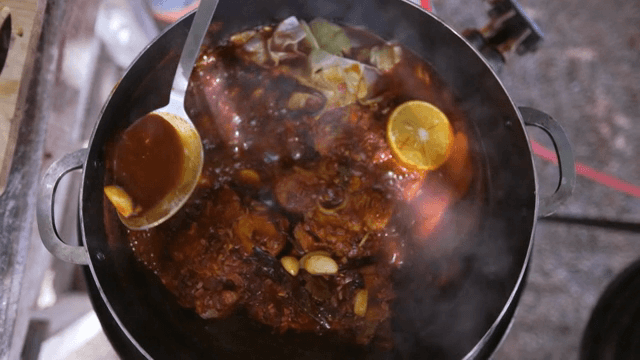 Spicy Stew Meat with Lemon