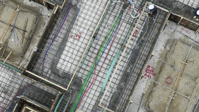 건설 현장의 작업자들