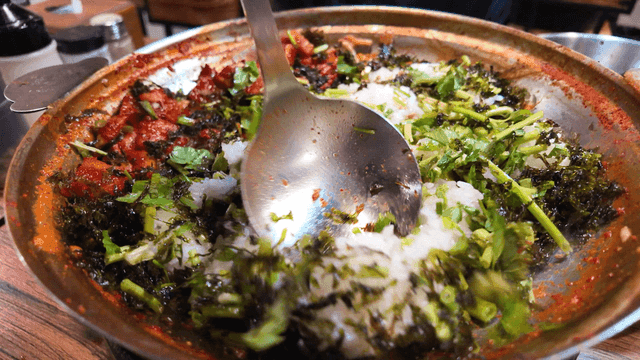 Fried rice with rice and vegetables