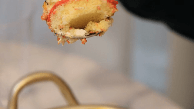 라면 케이크의 단면