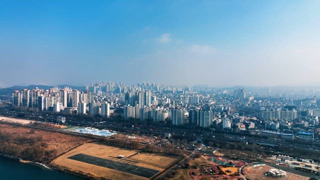 ParanomicCityscape with Tightly Packed Buildings