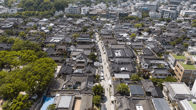 Traditional Hanok village spread out next to city