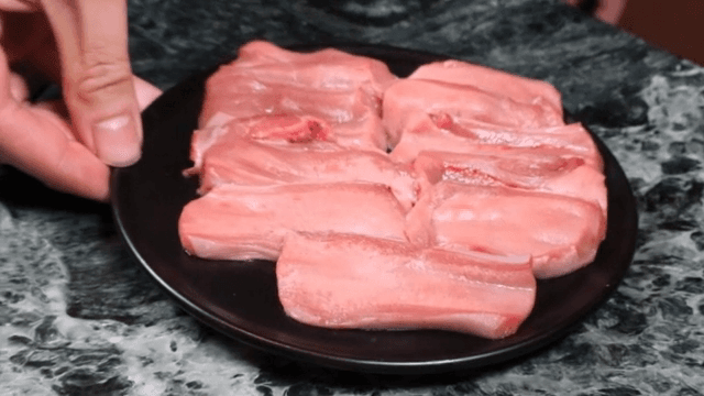 Special cuts of lamb served on the table