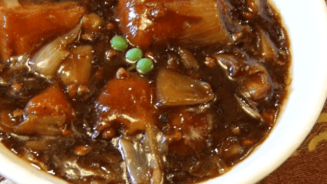 짜장면이 담긴 그릇