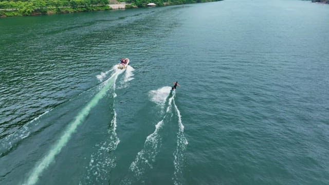 아름다운 강에서 웨이크보드