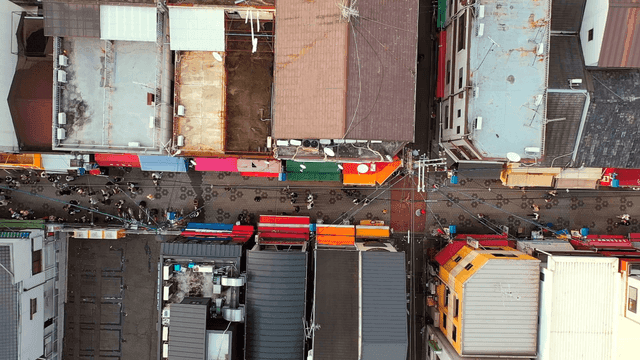 번화한 일본 도시 풍경의 항공 뷰