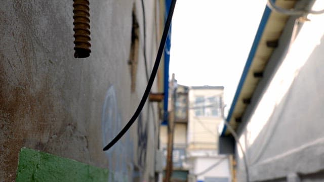 파이프에서 떨어지는 물방울