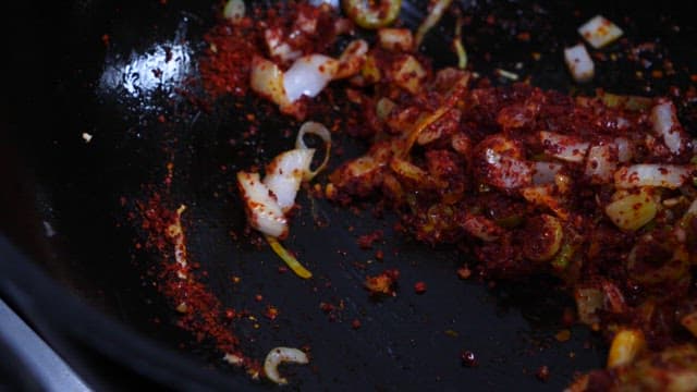 고추기름을 내는 과정