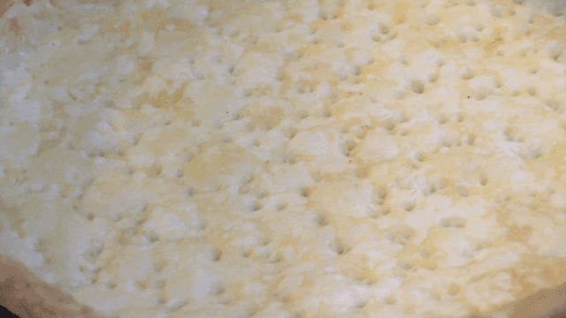 갓 구운 파이 크러스트