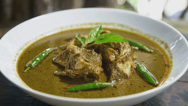 Fragrant green curry with herbs and spices