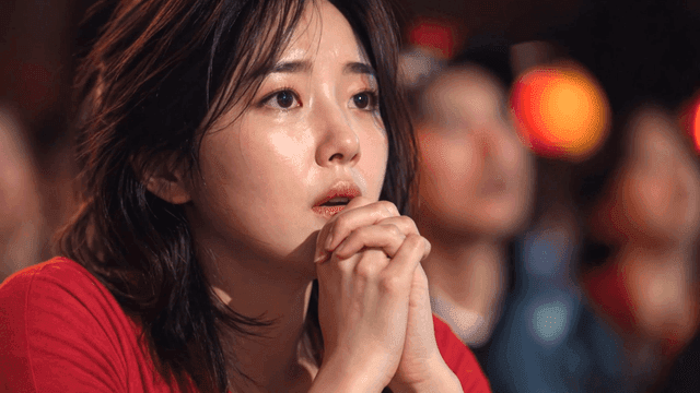 Woman who watches sports intently
