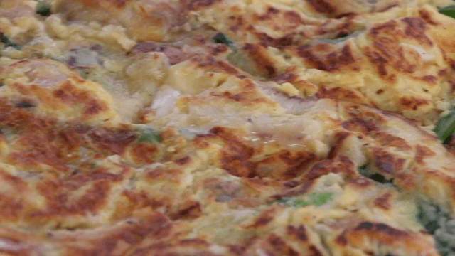 파와 해산물이 들어간 한국식 전