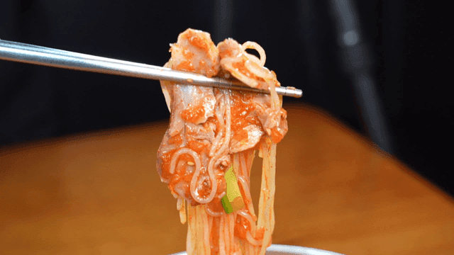 Spicy seasoned bibim milmyeon