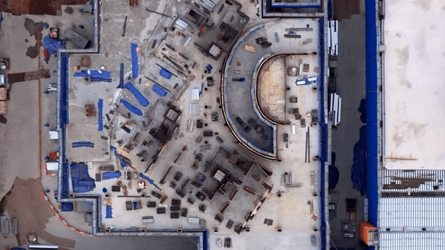 건물 골조가 있는 건설 현장