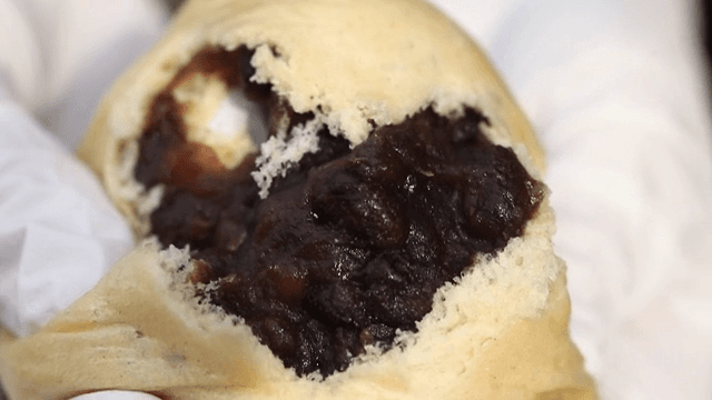 팥소가 가득 들어있는 찐빵