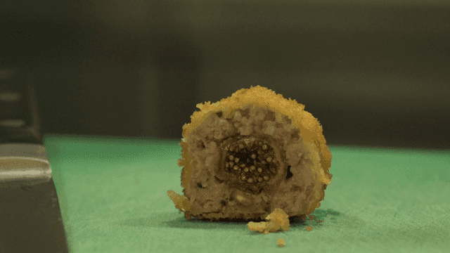 무화과가 가운데 들어간 크로켓 단면