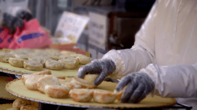 Steamed dumplings prepared at street stall