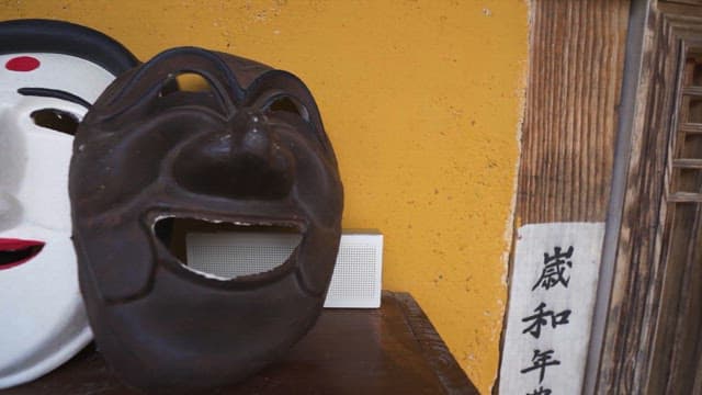 한국의 전통 가면 탈 전시