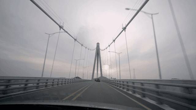 Driving on suspension bridge