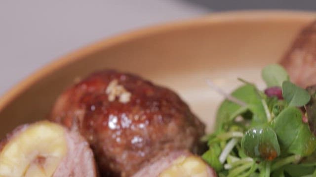 밤이 들어있는 떡갈비