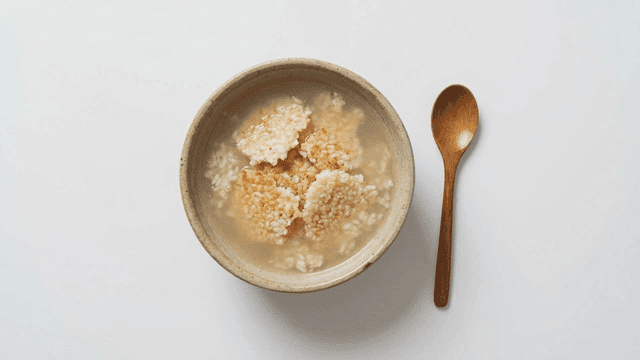 Nurungji-tang with spoon