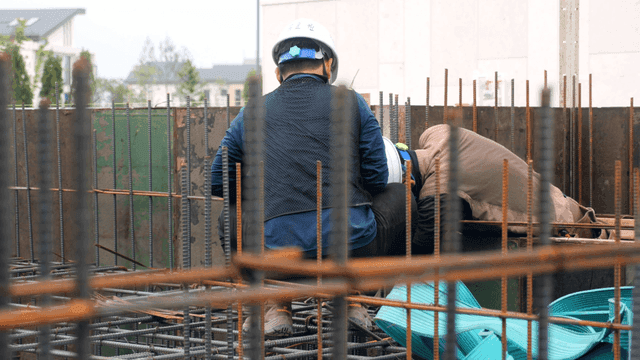 건설 현장의 작업자들