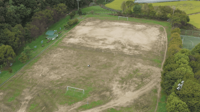 시골 운동장의 항공 뷰