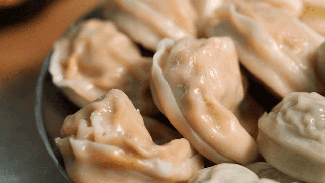 Steamed dumplings on a plate