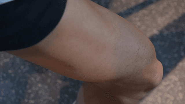 움직이는 사람의 허벅지 클로즈업