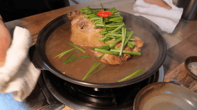Samgyetang served on table burner