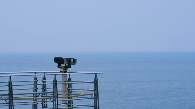 Telescope to See the Calm Sea by Inserting a Coin