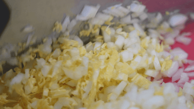 Cabbage chopper