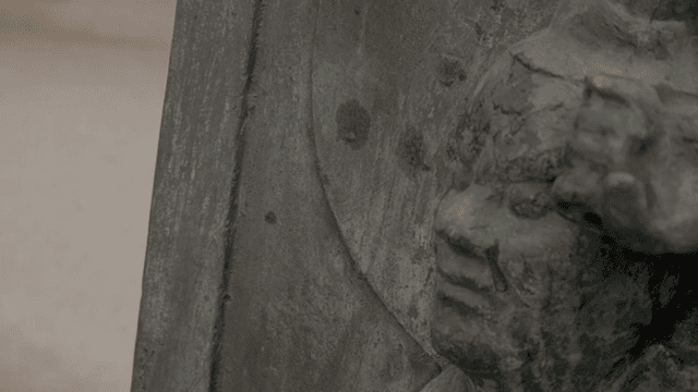 낡은 청동 조각상의 클로즈업