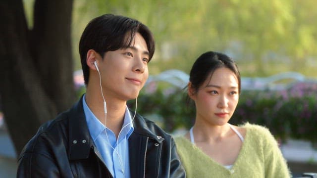 야외에서 음악을 즐기는 커플