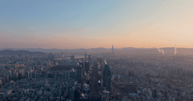 Vast cityscape at dawn