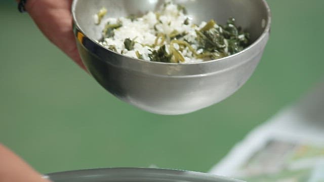 Put the Korean Thistle and Rice in a Bowl