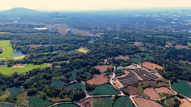 풍력 터빈이 있는 광활한 풍경