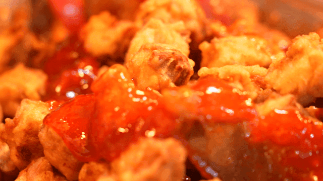 Seasoned chicken with spicy sauce