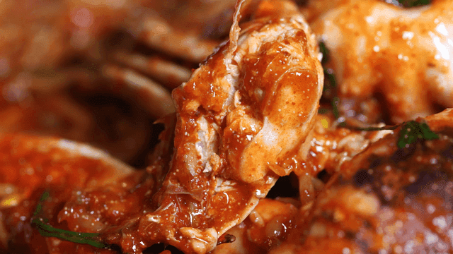 Spicy seasoned crab and seafood stew