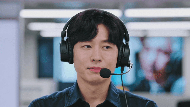 Agent wearing headphones