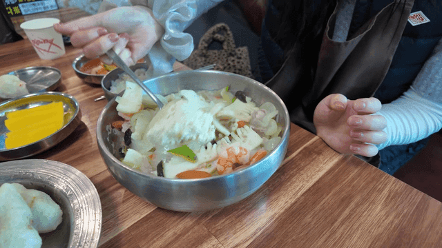 White Jjamppong Soft Tofu filled with seafood and tofu