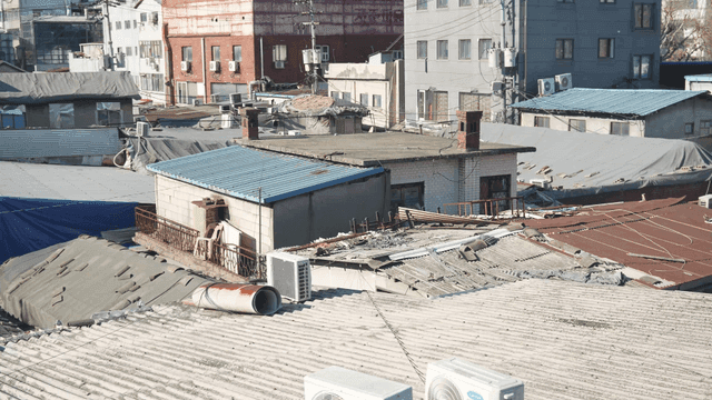 Roofs in shantytown areas