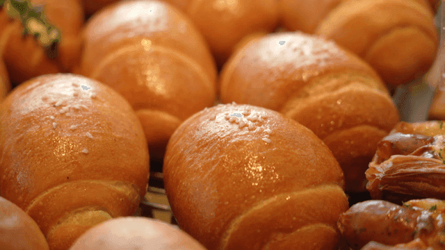 Display of freshly baked salt bread