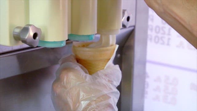 소프트 아이스크림 기계 사용하기