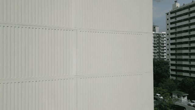 Tall apartment buildings in apartment complexes