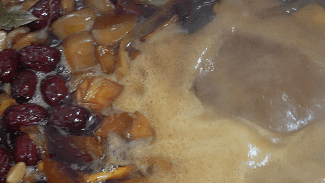 Soy sauce with medicinal herbs boiling