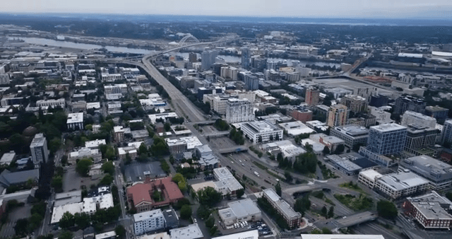 번화한 도시 풍경의 항공 뷰