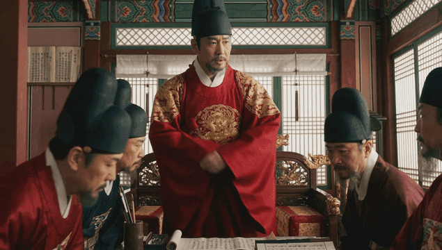 Traditional Korean officials in a meeting