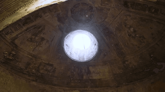 Ancient dome with a circular opening